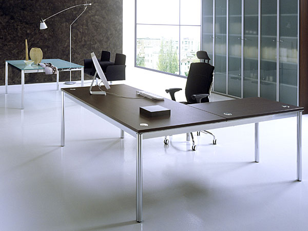 X4 Office Desks