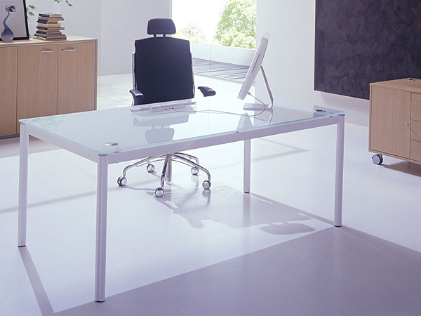 X4 Bench Desks 
